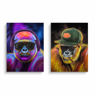 Zwei bunte Wandbilder mit Gorillas im Pop Art Stil, einer mit Sonnenbrille und Kopfhörern, einer mit Cap und Zigarre