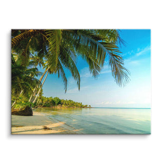 Wandbild mit Palmen am Sandstrand und klarem Meer, tropische Landschaft, Leinwandbild