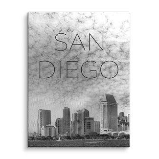 Schwarz-weiß Wandbild San Diego Skyline mit Wolken und Schriftzug, modernes Stadtbild