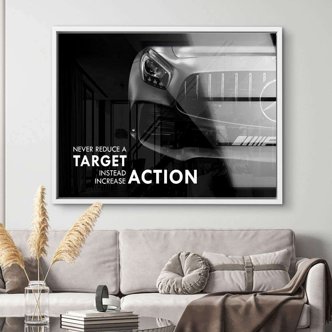 Modernes Wandbild mit Sportwagen und Motivationsspruch im Wohnzimmer, Leinwand Kunst