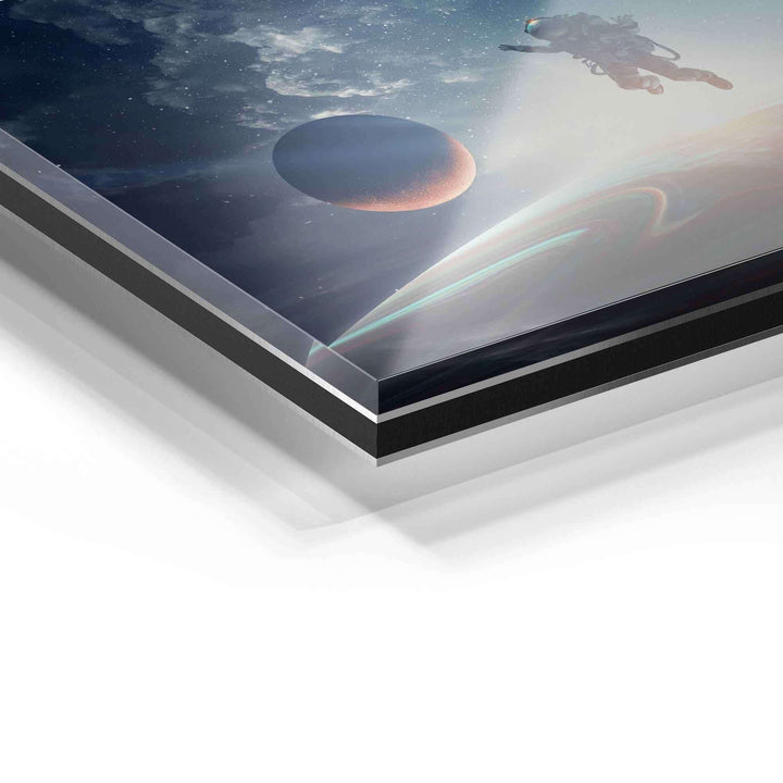 Detailansicht Wandbild aus Acrylglas mit Astronaut im Weltraum und Planeten
