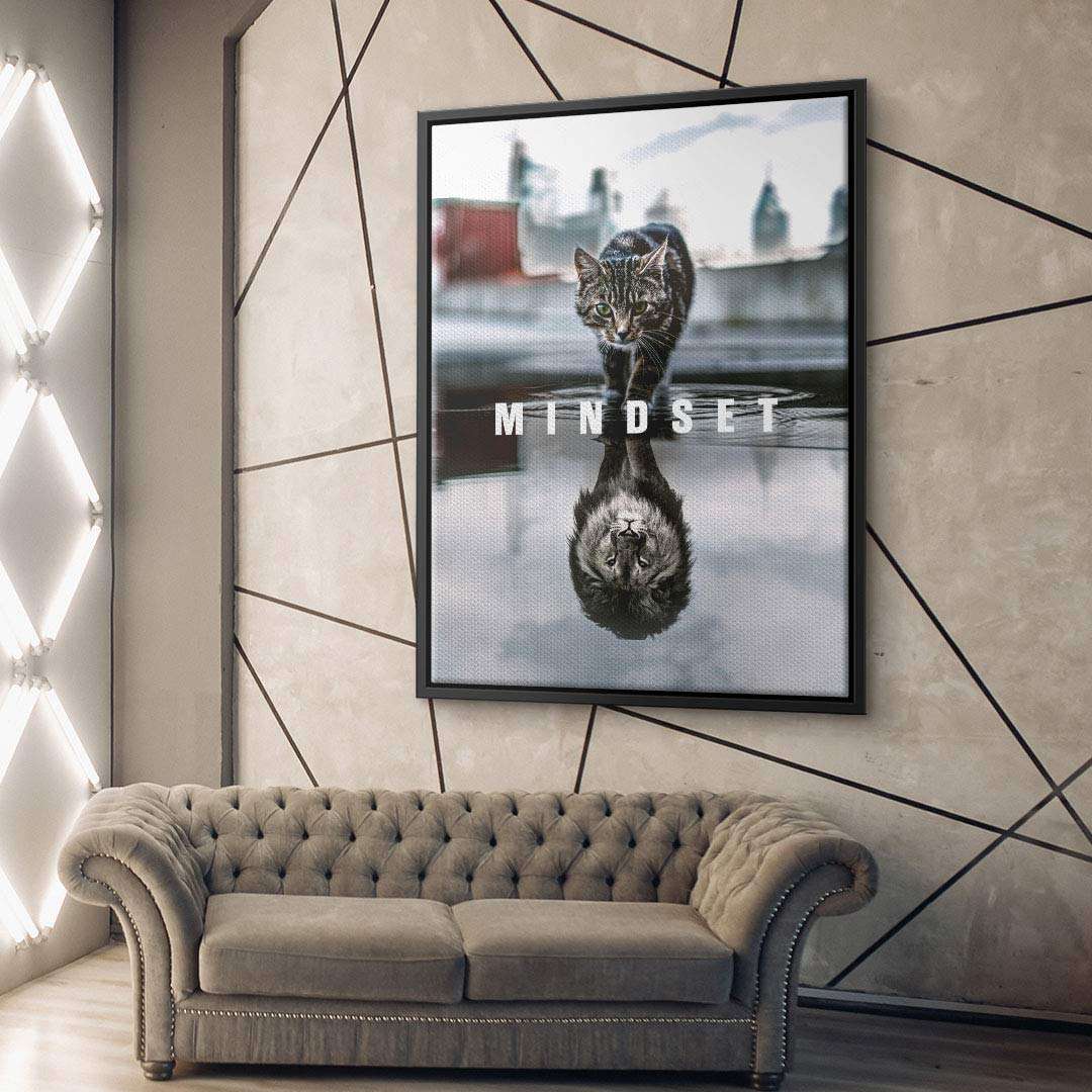 Modernes Leinwandbild mit Katze und Löwen-Reflexion, Motivationsschriftzug Mindset, Wohnzimmer