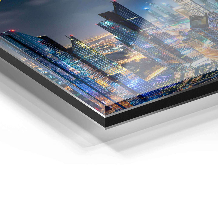 Detailansicht Acrylglas-Wandbild mit moderner Skyline und Lichteffekten, hochwertig verarbeitet