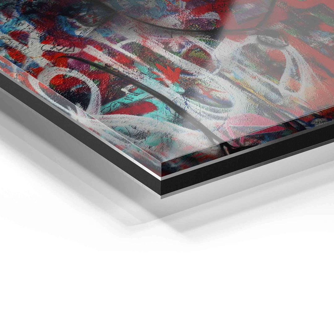 Detail eines modernen Acrylglas-Wandbilds mit buntem abstraktem Graffiti-Muster