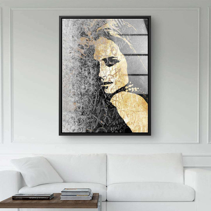 Modernes Wandbild mit abstraktem Porträt einer Frau in Gold- und Grautönen, Wohnzimmerdeko