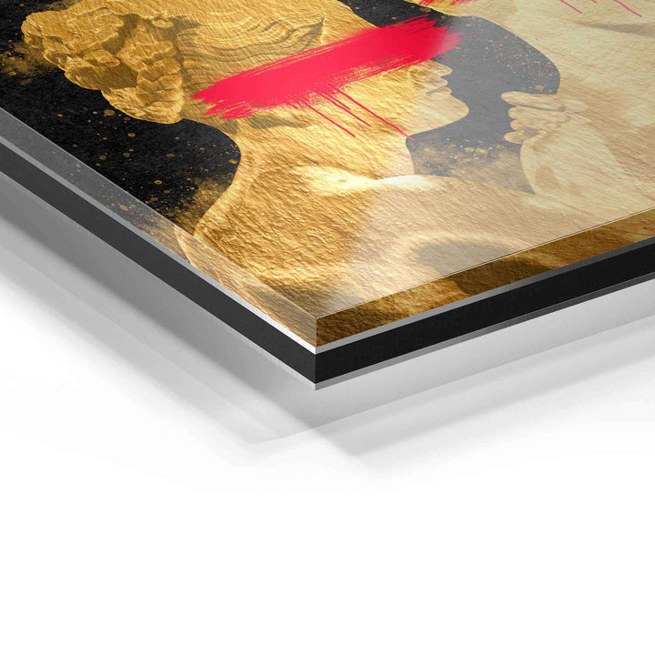 Detailansicht Acrylglas Wandbild mit goldener Büste und rotem Pinselstrich im modernen Stil