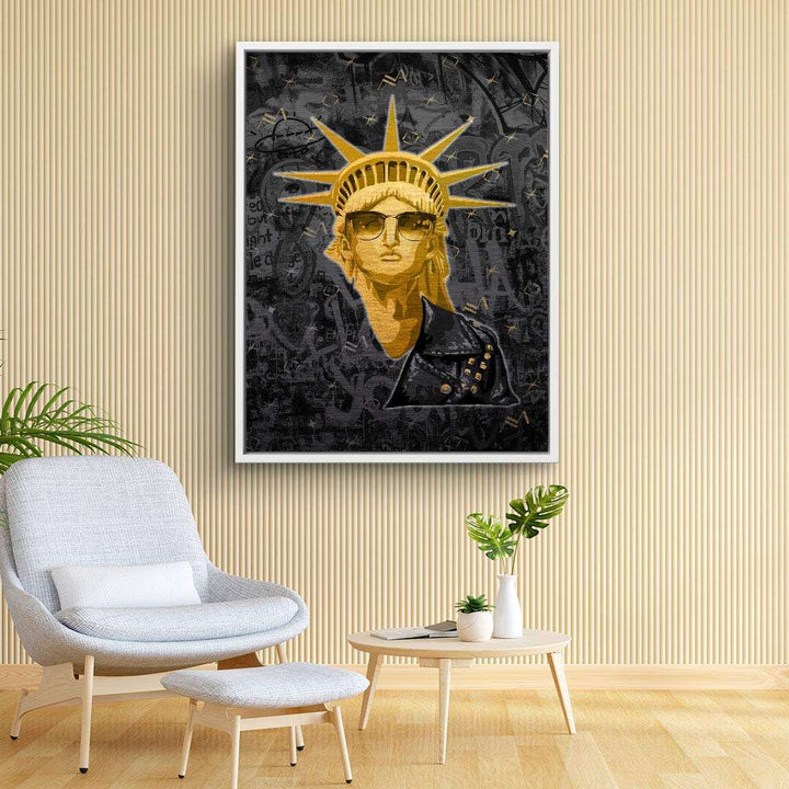 Modernes Wandbild mit goldener Freiheitsstatue in Sonnenbrille, Pop Art Stil, Wohnzimmer