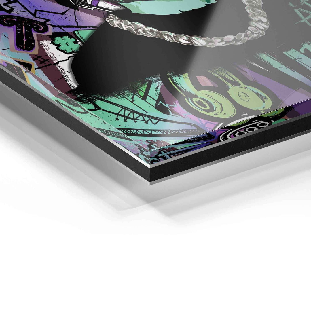 Detailansicht eines farbenfrohen Wandbilds auf Acrylglas mit Pop Art Graffiti-Motiven