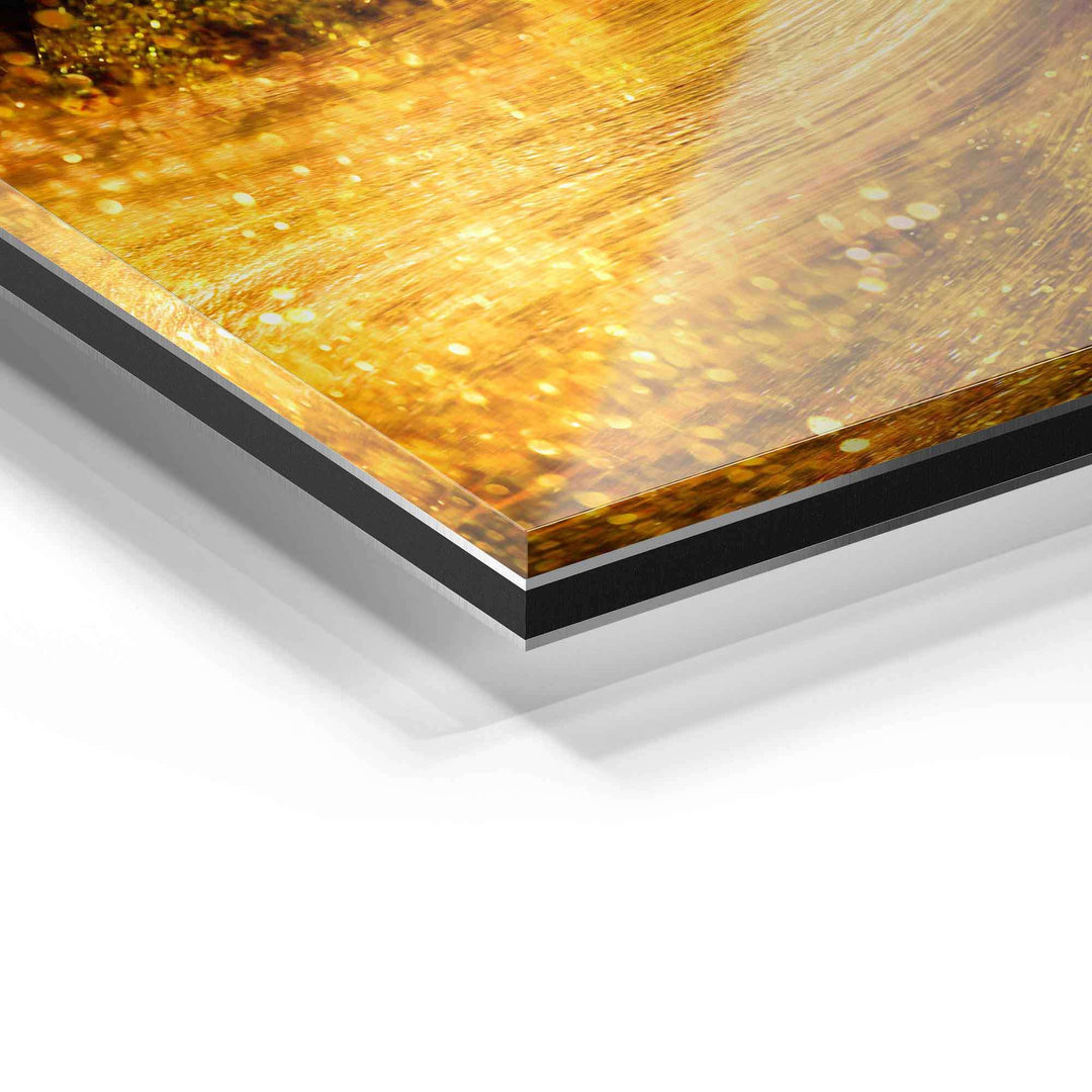 Detailaufnahme Wandbild Acrylglas mit goldener abstrakter Kunst und glänzender Oberfläche