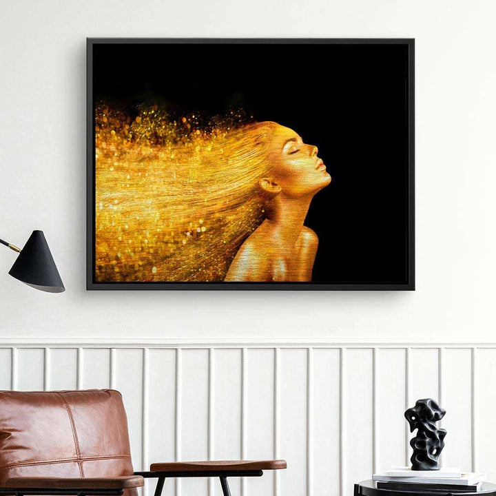 Modernes Wandbild auf Leinwand mit goldener Frau und abstrakten Lichteffekten auf schwarzem Hintergrund.