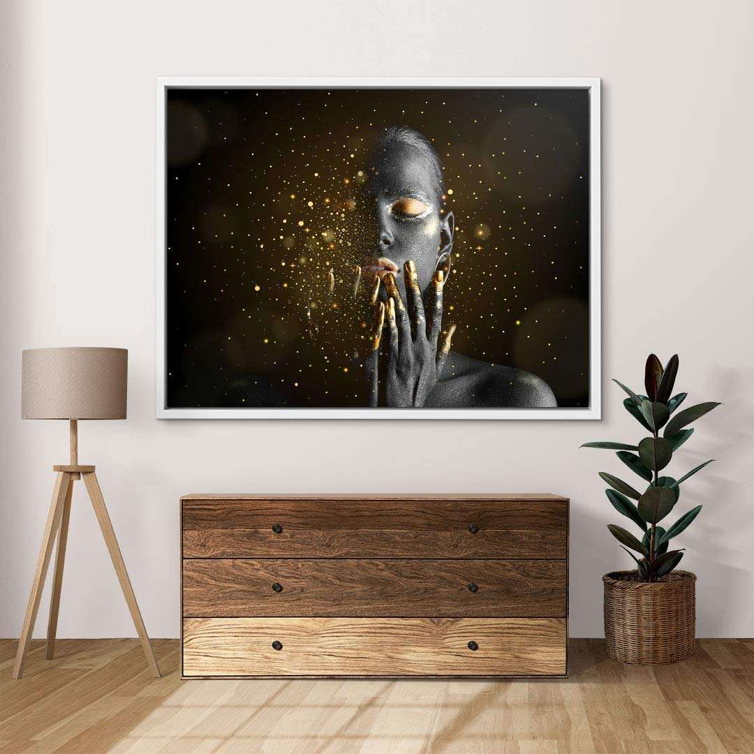 Modernes Wandbild mit schwarz-goldener Frau und goldenen Partikeln, Kunst Leinwand