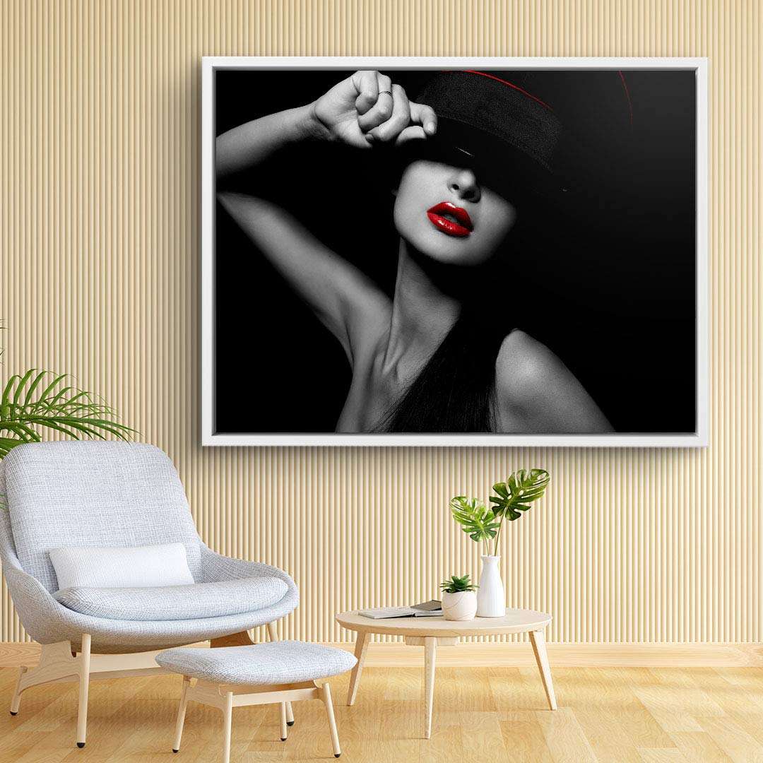 Schwarzweiß-Wandbild mit Frau, roter Lippenstift, modernes Wohnzimmer, stilvolle Kunst