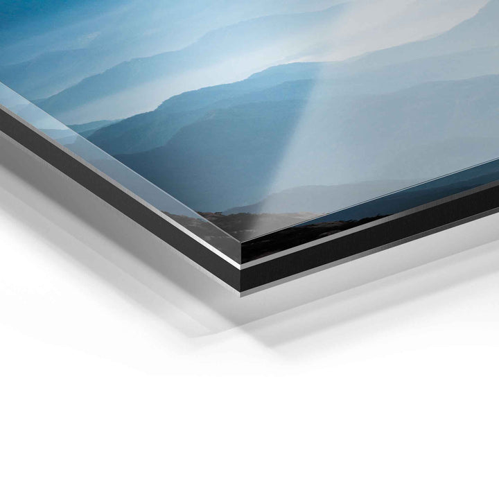 Detailansicht Acrylglas Wandbild mit Berglandschaft, hochwertige Galerie-Bond Verarbeitung