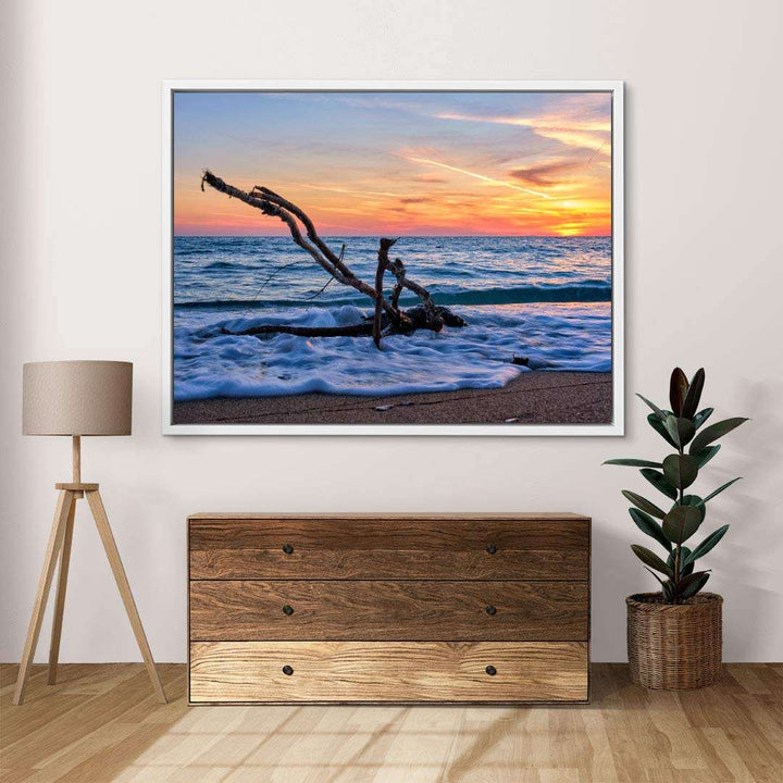Wandbild mit Strand, Treibholz und Sonnenuntergang als modernes Leinwandbild