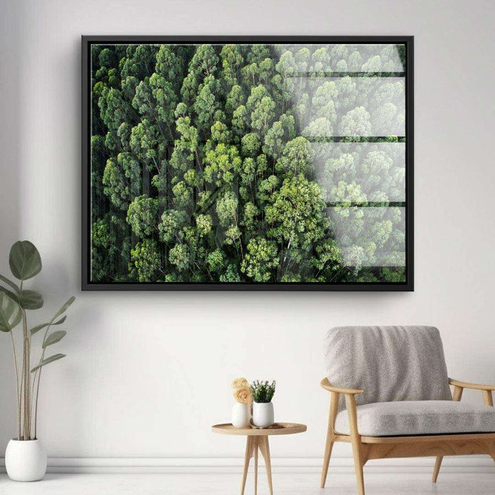 Wandbild Leinwand mit Luftaufnahme eines grünen Waldes in modernem Wohnzimmer