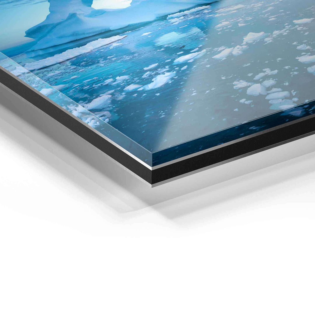 Detailaufnahme Acrylglas-Wandbild mit Eismotiv, dicke Glasplatte, brillante Farben
