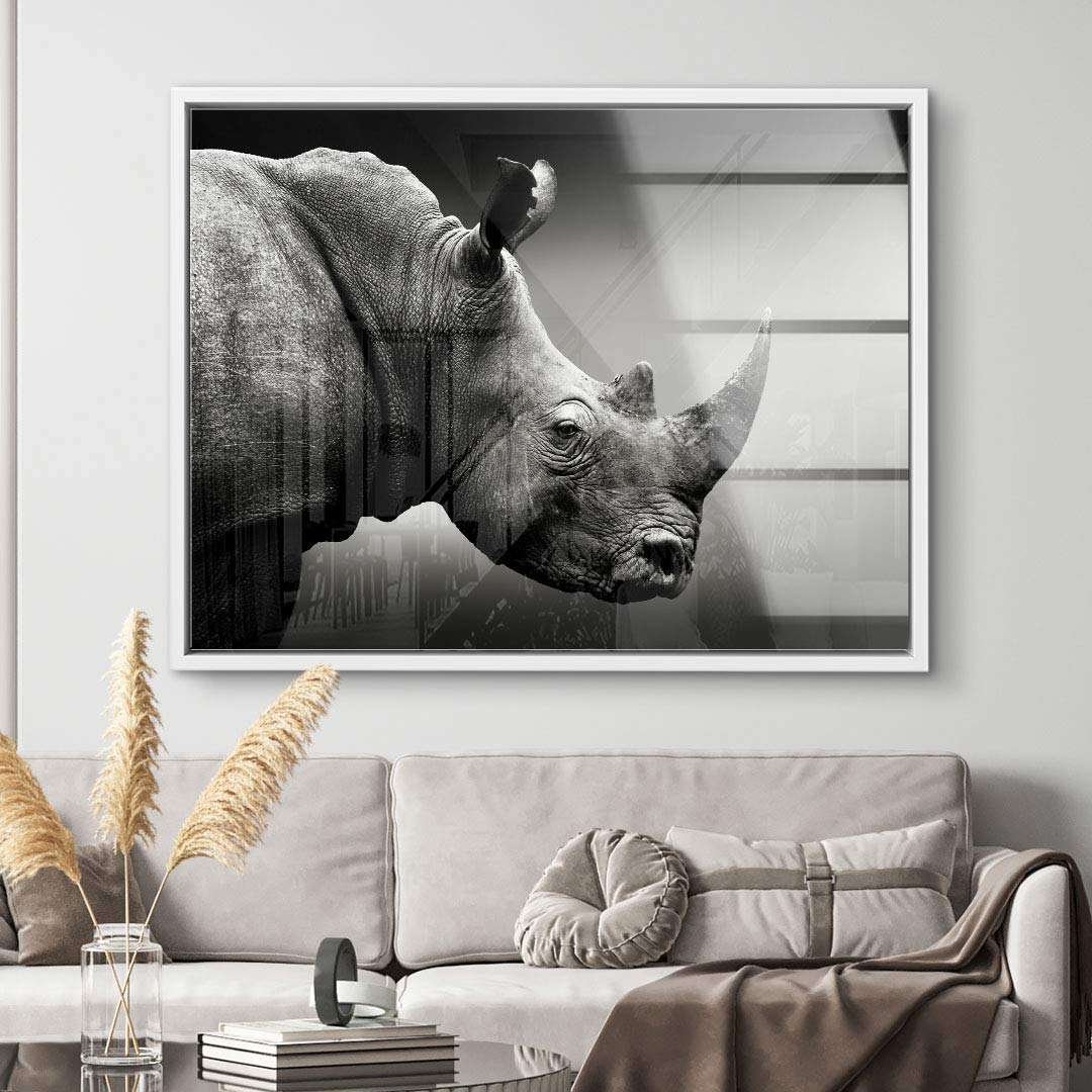 Schwarzweiß Wandbild mit Nashorn auf Leinwand über modernem Sofa, Wohnzimmer Dekoration