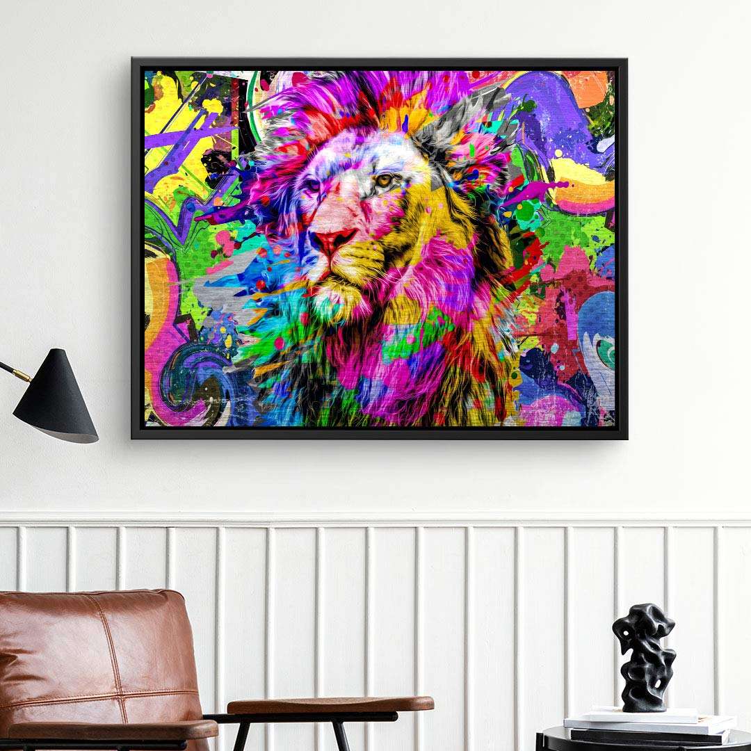 Buntes Löwen-Pop-Art Wandbild auf Leinwand im modernen Wohnzimmer, abstrakte Farben