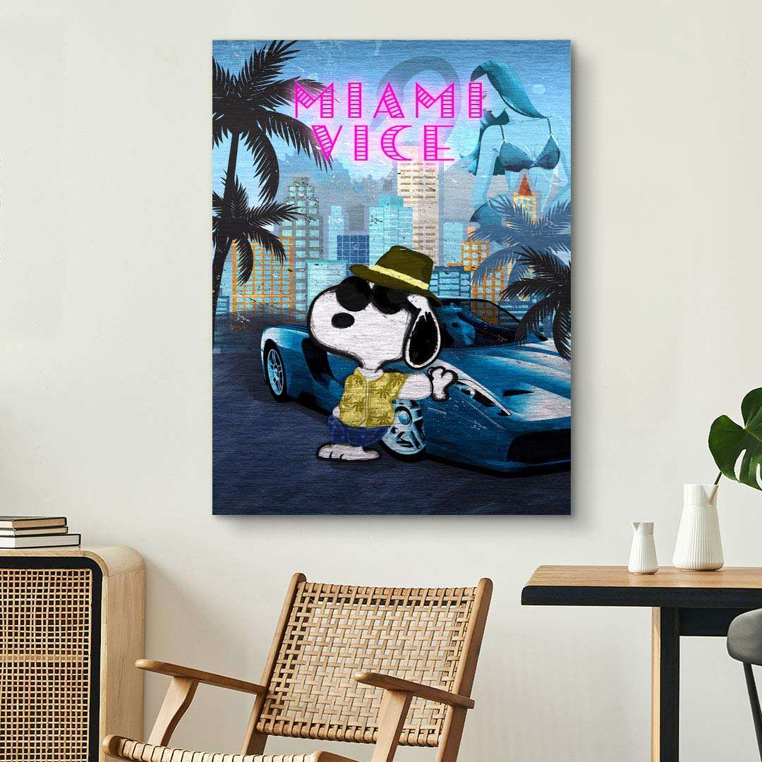 Comic-Wandbild mit Hund im Miami Vice Stil, Palmen, Sportwagen und Skyline, Pop Art