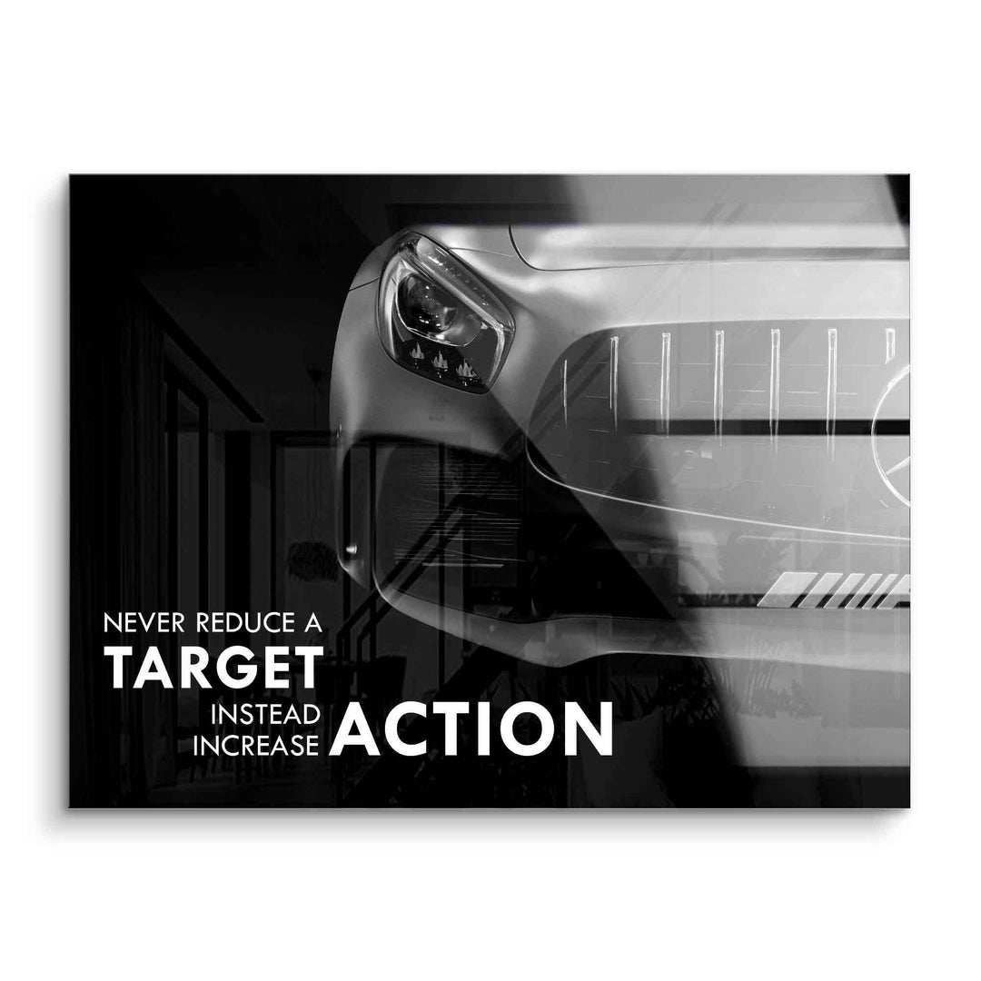 Motivationsbild Acryl mit Sportwagen-Front in Schwarz-Weiß und inspirierendem Zitat