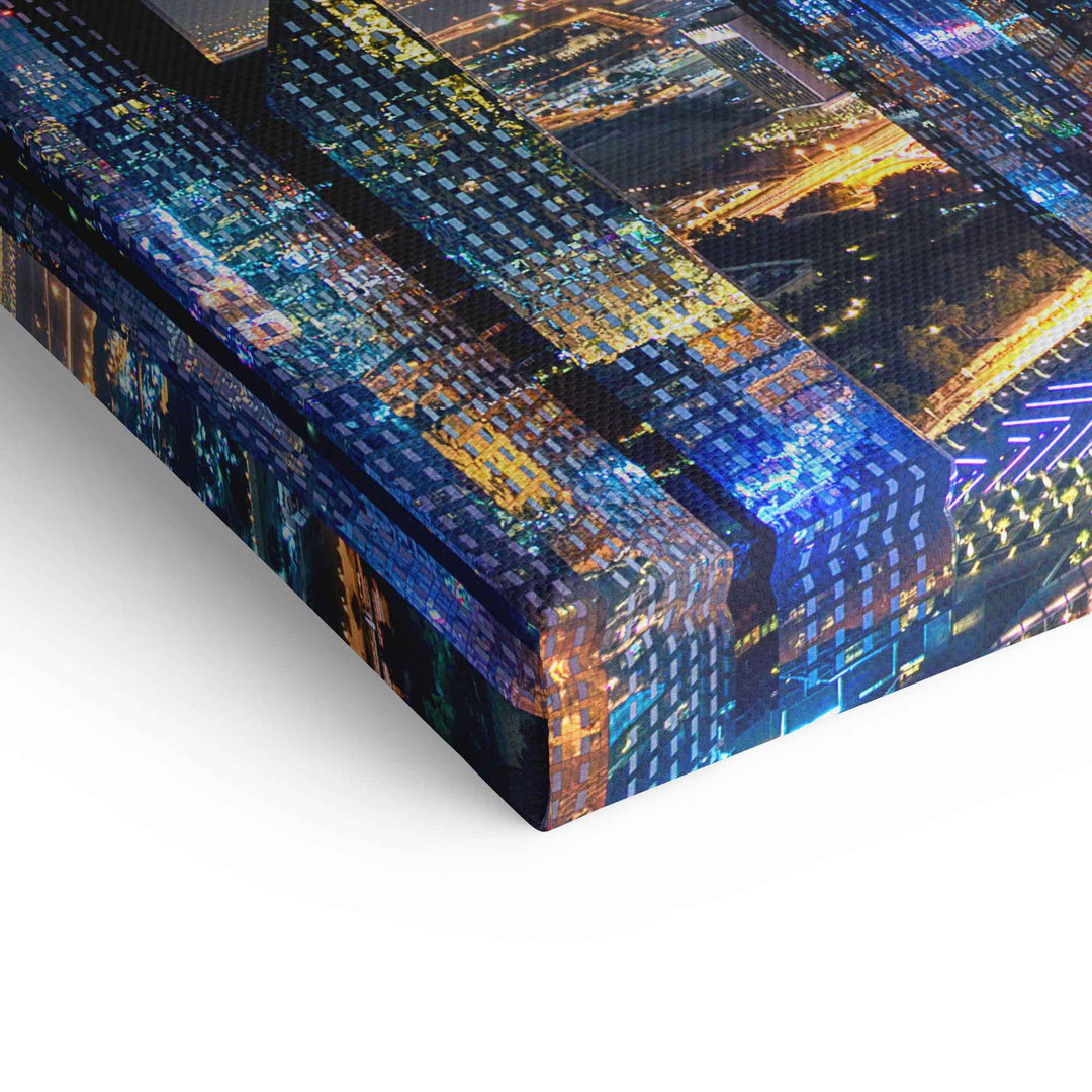 Detailaufnahme eines Leinwandbilds mit beleuchteter Dubai Skyline bei Nacht, moderne Architektur