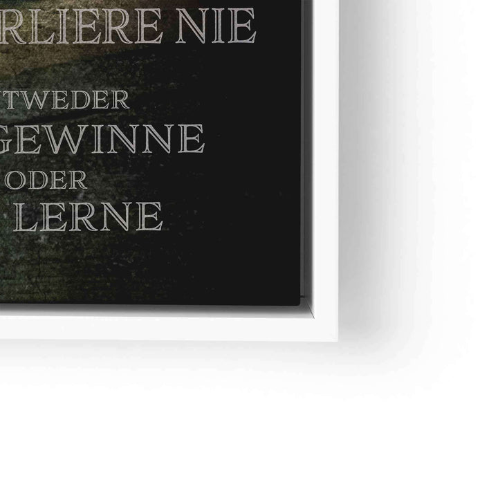 Leinwandbild mit Motivationsspruch und grünem Löwen, Wandbild modern, inspirierendes Kunstbild