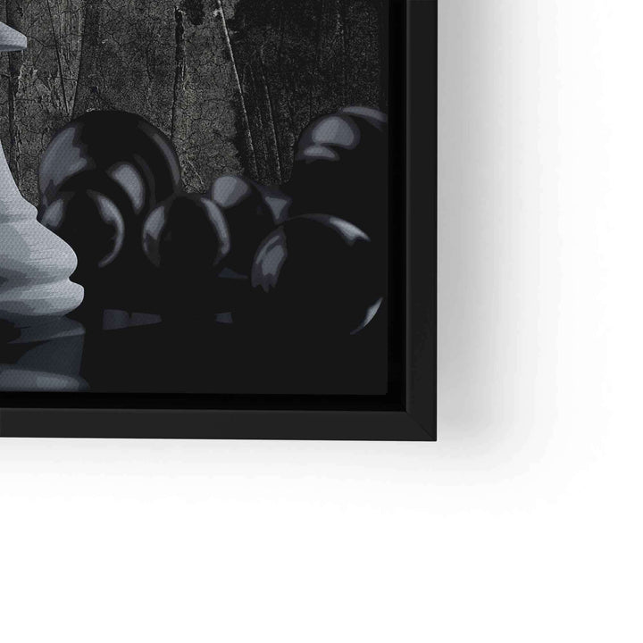 Schachfigur König als Wandbild, Motivationsbild mit dunklem Hintergrund im Rahmen