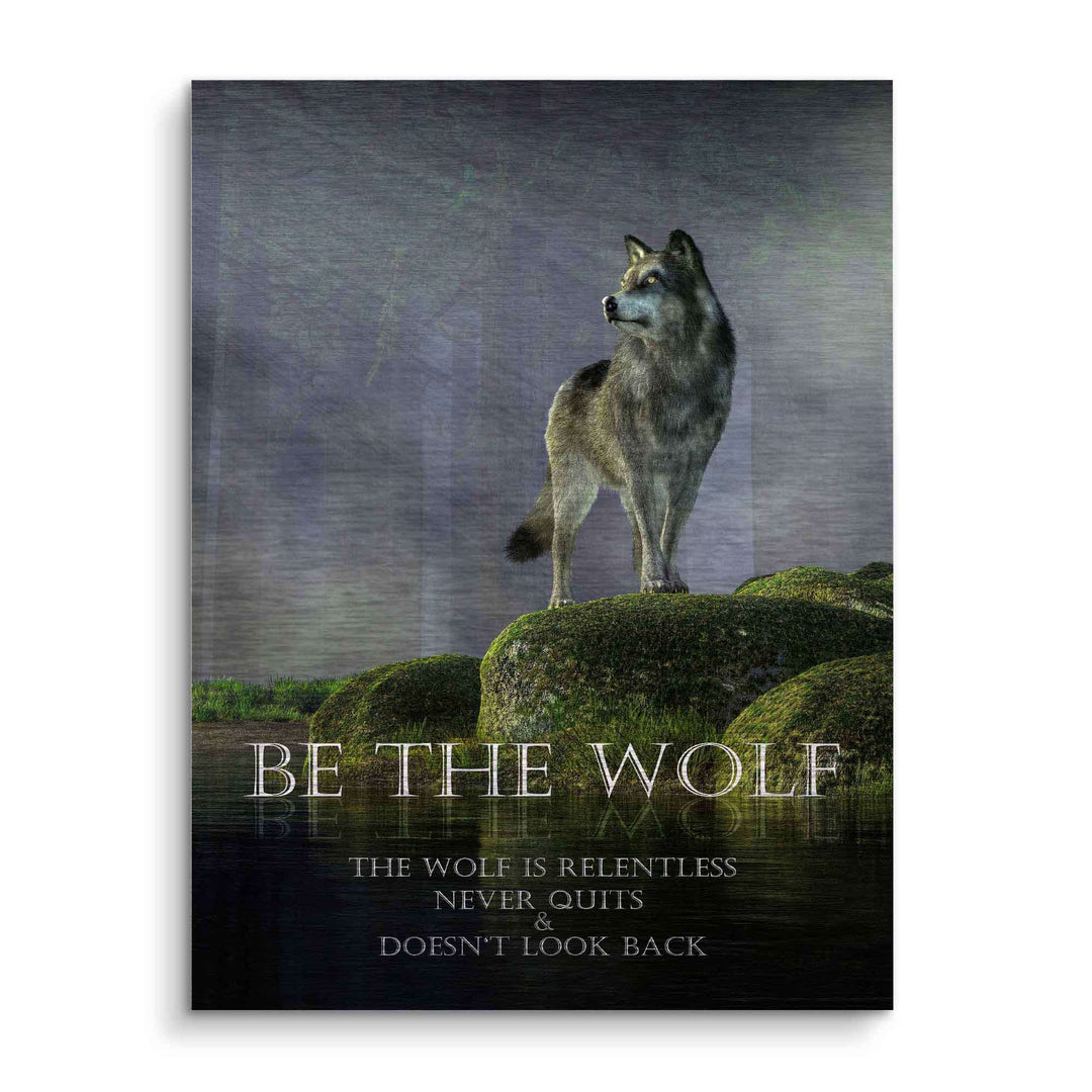 Motivationsbild Wolf auf Felsen bei Wasser, inspirierendes Wandbild Natur