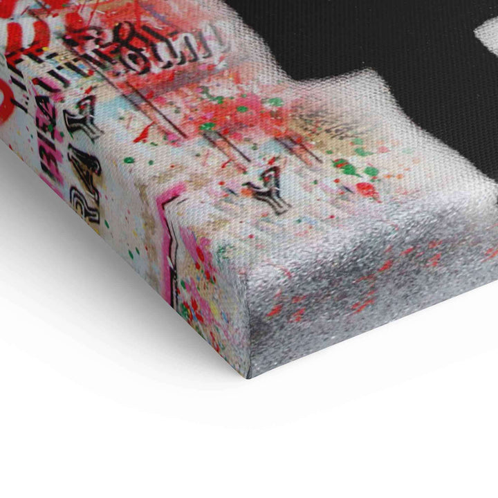 Detailansicht Pop Art Wandbild auf Leinwand mit bunten Farbspritzern und Graffiti