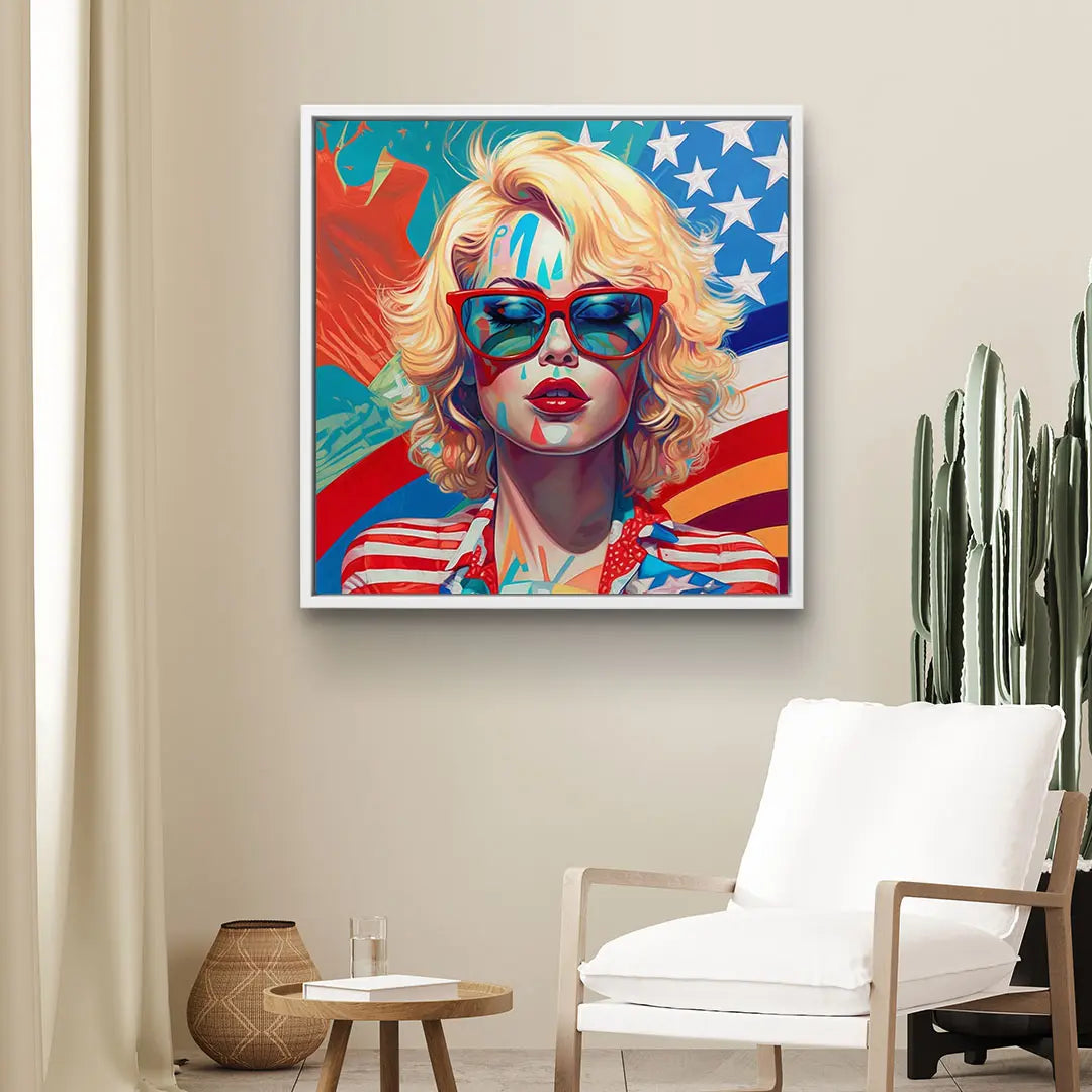 Modernes Wandbild: blonde Frau mit Sonnenbrille im Pop Art Stil, amerikanische Flagge im Hintergrund, Wohnzimmerdeko