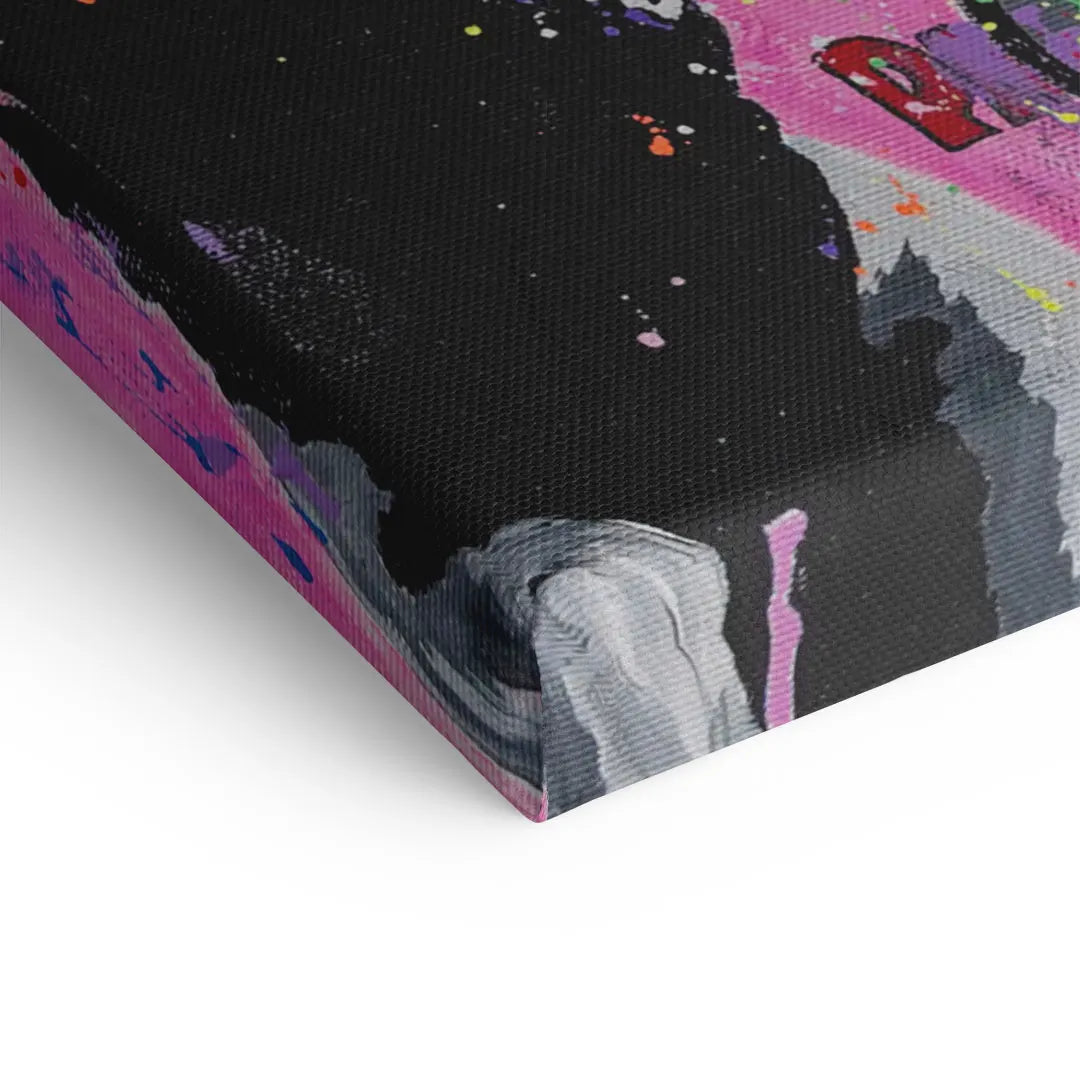Detailansicht eines bunten Wandbilds auf Leinwand mit schwarzer, rosa und grauer abstrakter Kunst