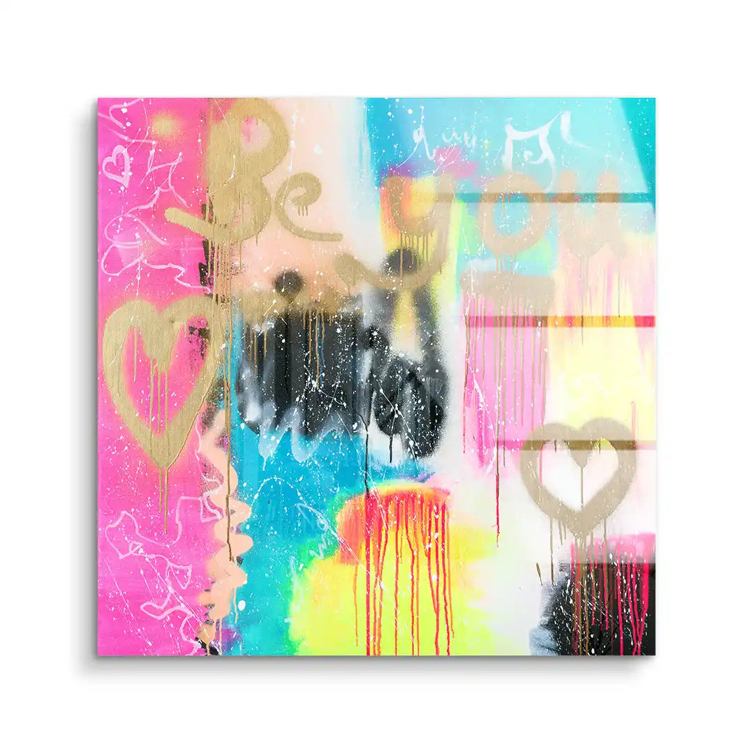 Modernes Acryl Wandbild mit buntem Graffiti, Herzmotiven und Schriftzug Be you