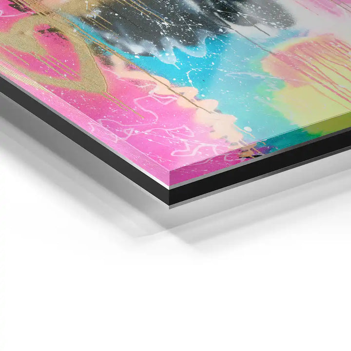 Detailaufnahme Acrylglas Wandbild, bunte abstrakte Kunst mit Pink, Blau und Goldakzenten