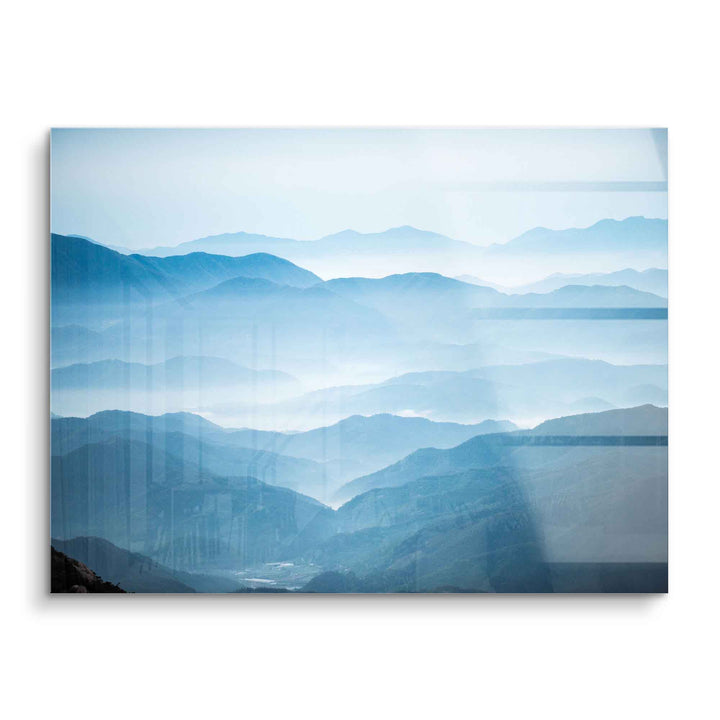 Modernes Acryl Wandbild mit blauen Bergen, Himmel und Wolken im minimalistischen Stil