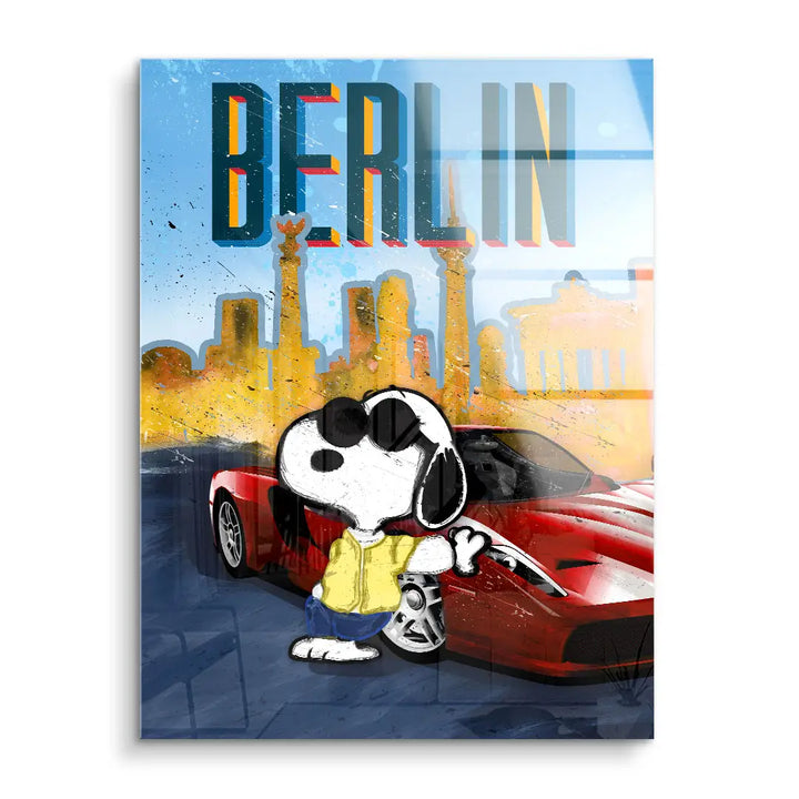 Wandbild mit Comic-Hund, rotem Sportwagen und Berlin Skyline im Sonnenuntergang
