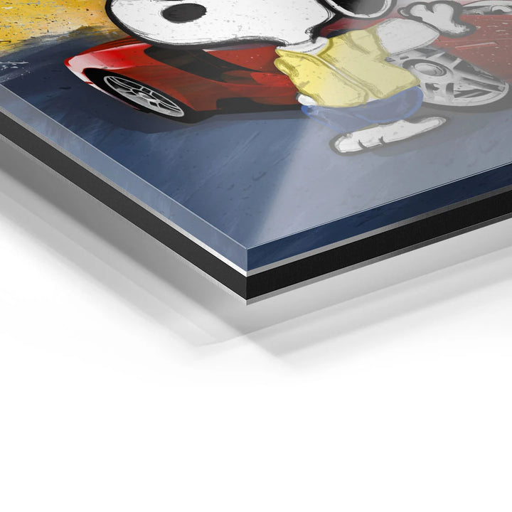 Detail eines Acrylglas-Wandbilds mit Comic-Figur und rotem Auto, moderne Kunst