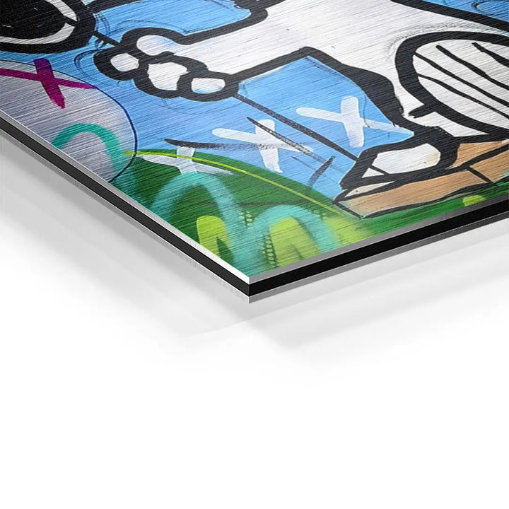 Detailansicht Wandbild mit Comic-Kunst, buntem Graffiti-Stil und gebürsteter Aluminium-Oberfläche