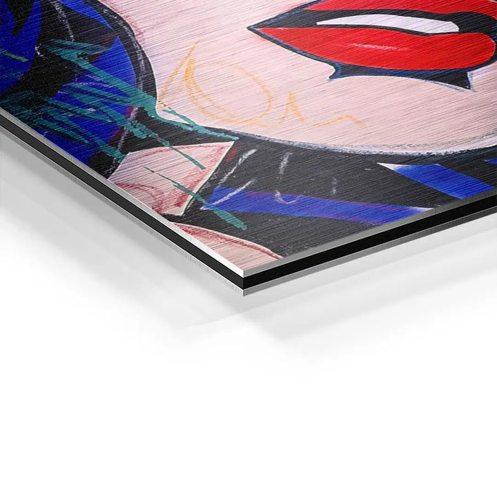 Detailaufnahme eines modernen Wandbilds mit Frauengesicht, roten Lippen und Pop Art-Stil