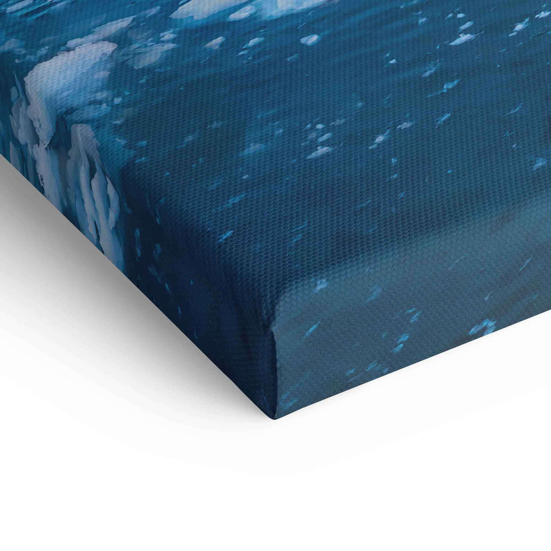 Detailansicht Leinwandbild blauer Eisberg, Naturmotiv, hochwertige Struktur