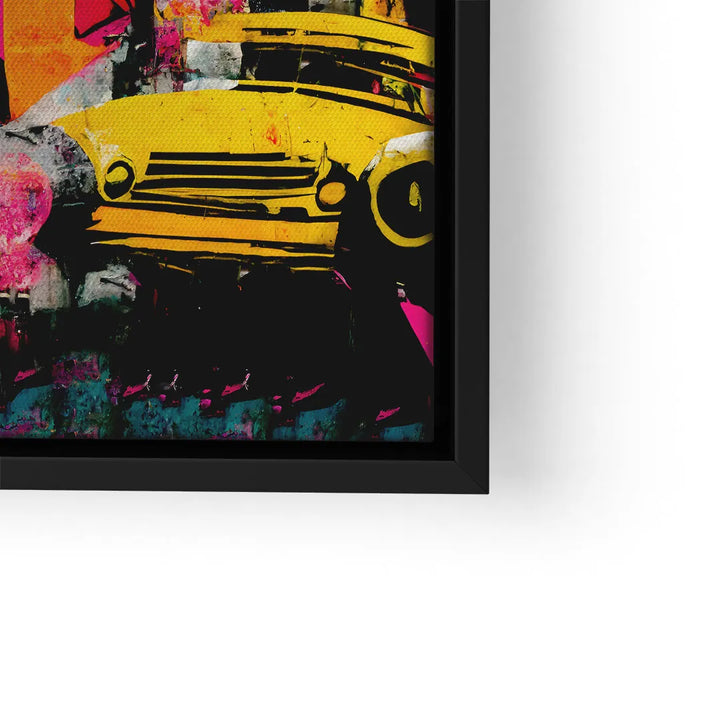 Modernes Wandbild mit gelbem Auto, bunte Pop Art, schwarze Rahmenkante sichtbar