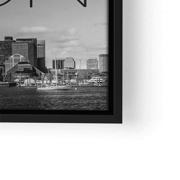 Schwarz-weißes Wandbild mit Boston Skyline, Segelboote und moderner Rahmenansicht