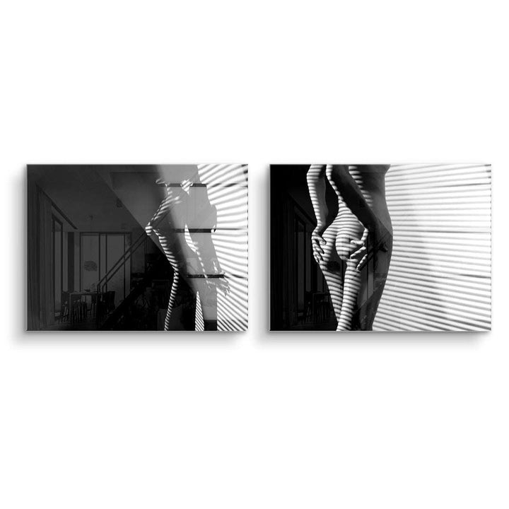 Schwarz-weiß Wandbild-Set mit abstrakter Frauen Silhouette und Lichtstreifen auf Acryl