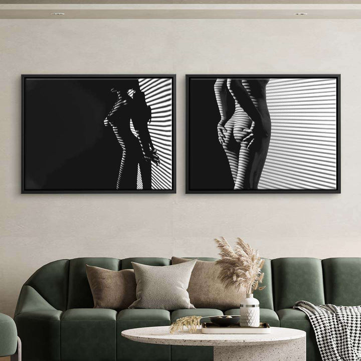 Modernes Wandbild-Set mit schwarz-weißer Frauen Silhouette, abstrakte Lichtmuster im Wohnzimmer