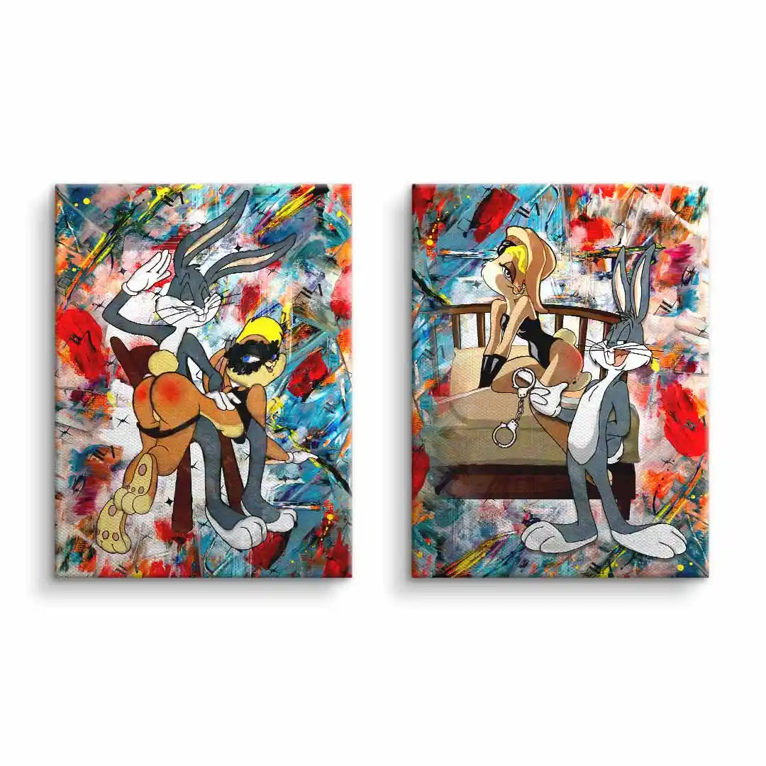 Zwei bunte Pop Art Leinwandbilder mit Comic-Hasen vor abstraktem Hintergrund
