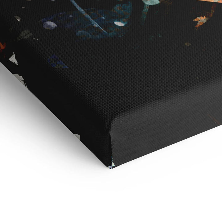 Detailaufnahme Leinwand mit buntem abstrakten Motiv auf schwarzem Hintergrund