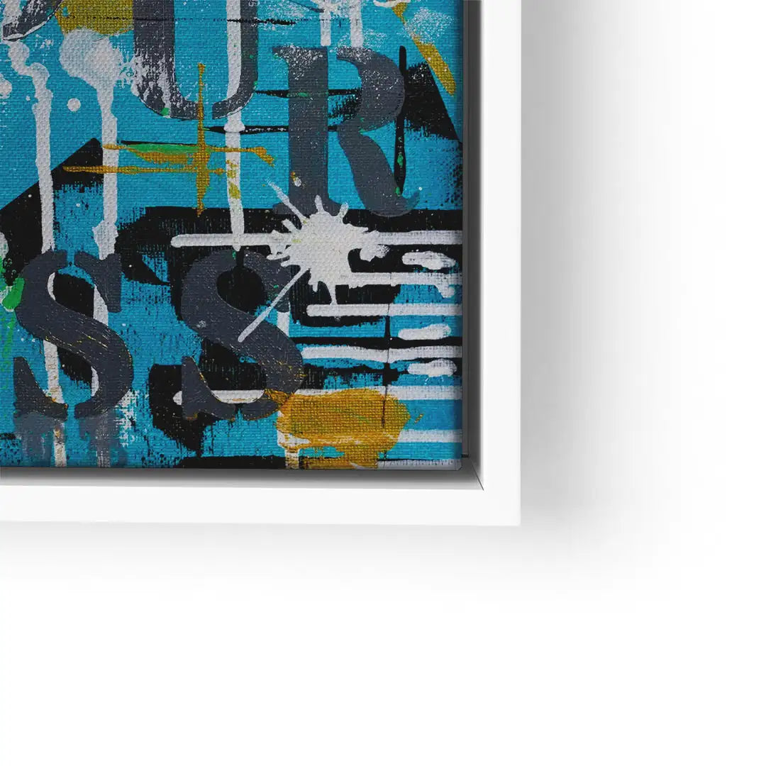 Modernes Wandbild mit blauer Street-Art, Farbklecksen und abstrakten Buchstaben im weißen Rahmen