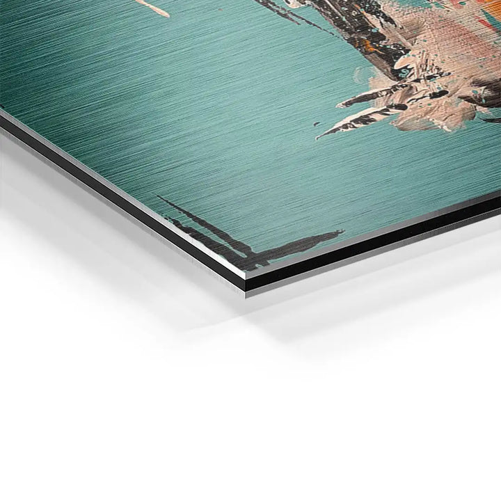 Detailaufnahme moderner Wandkunst auf Aluminium, gebürstete Oberfläche, abstraktes Motiv