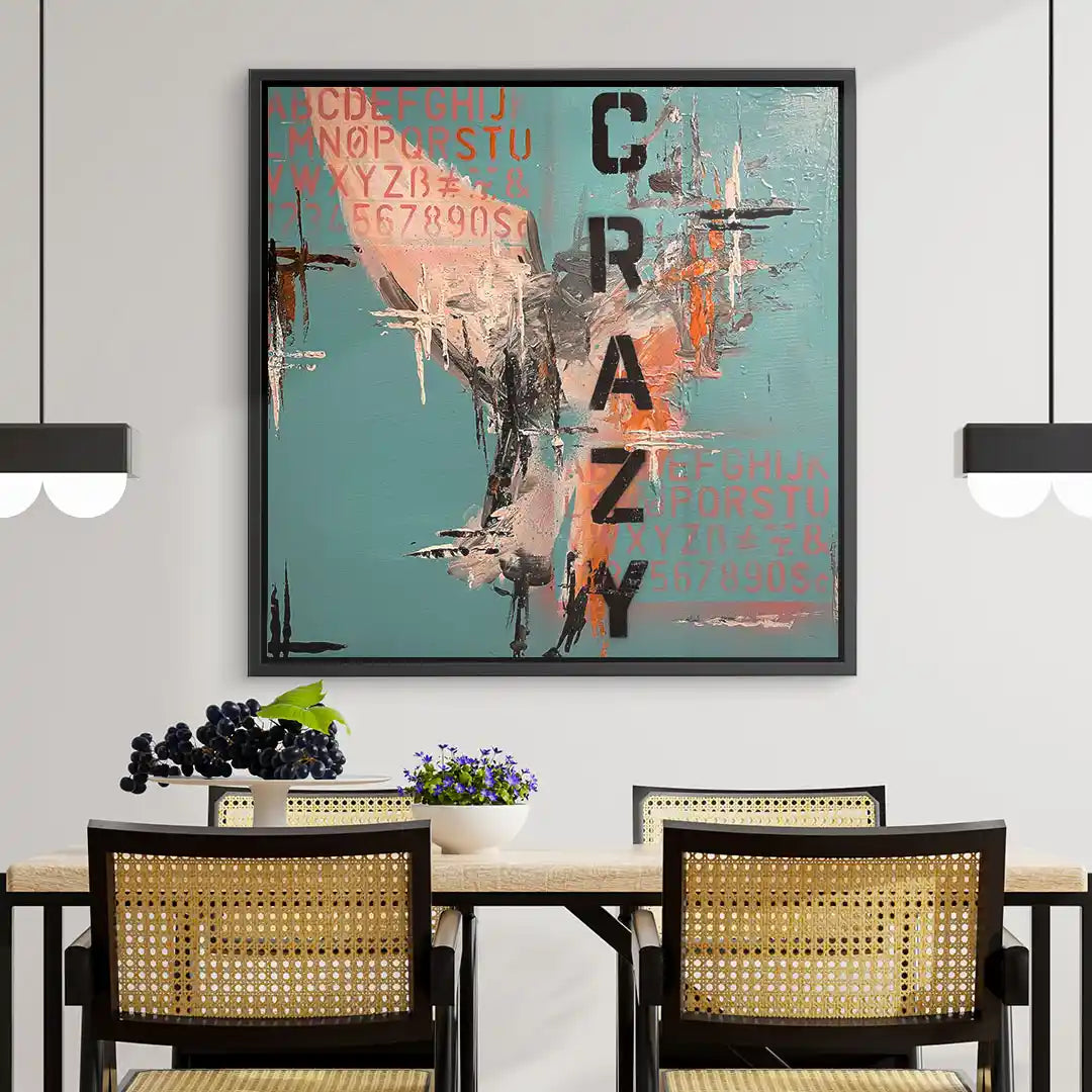 Abstraktes Wandbild mit Schriftzug CRAZY, Buchstaben und Zahlen, Wohnzimmer-Dekoration