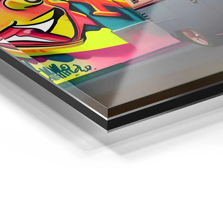 Detailaufnahme Acrylglas-Wandbild mit buntem Bulli und Graffiti-Kunstmotiv