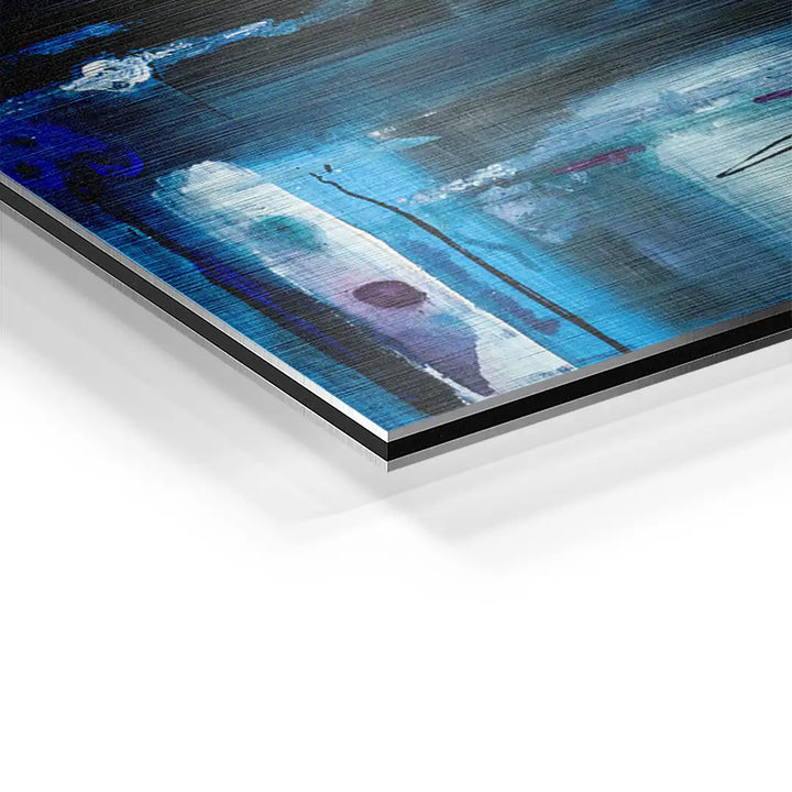 Abstraktes Wandbild mit blauen und dunklen Farben, Nahaufnahme auf Aluminium